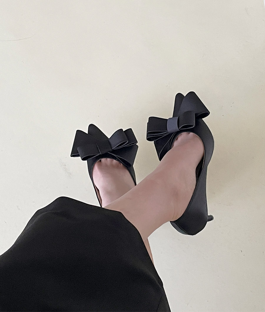 ✨결혼식 하객룩 코디 굿✨루벤스  블랙 새틴 구두 리본 뾰족구두 스틸레토 여성 하이힐 8cm 상세 이미지 19